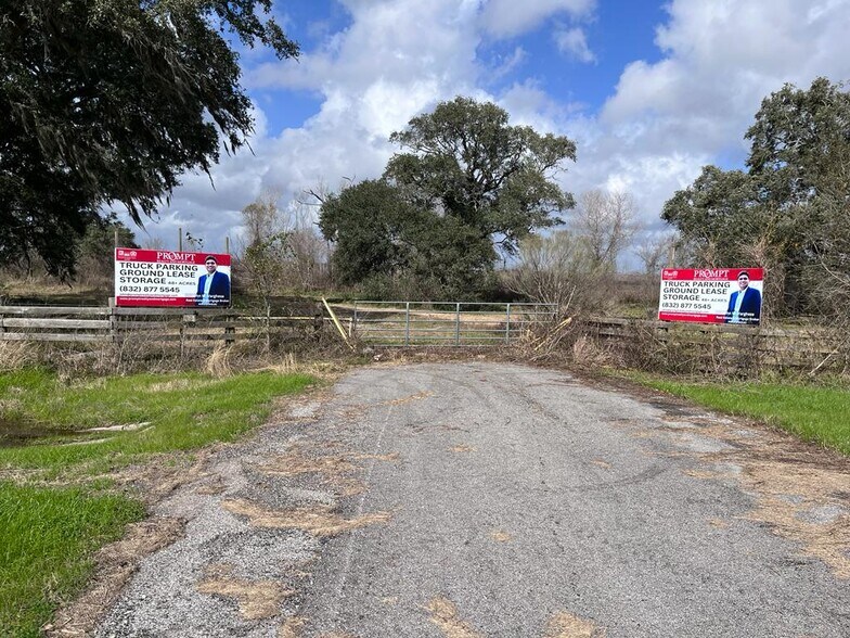 0 Hwy 35, Angleton, TX à louer - Photo de l’immeuble – Image 3 sur 33
