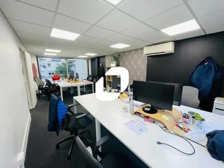 Bureau dans Boulogne-Billancourt à louer - Photo de l’immeuble – Image 3 sur 42