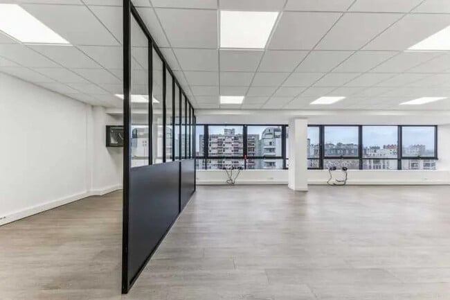 Plus de détails pour 99 Avenue Aristide Briand, Montrouge - Bureau à louer