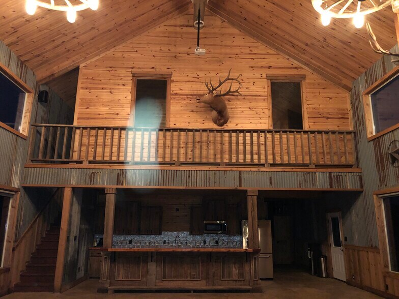 608 Farm to Market 1818 rd, Diboll, TX à vendre - Photo intérieure – Image 3 sur 6