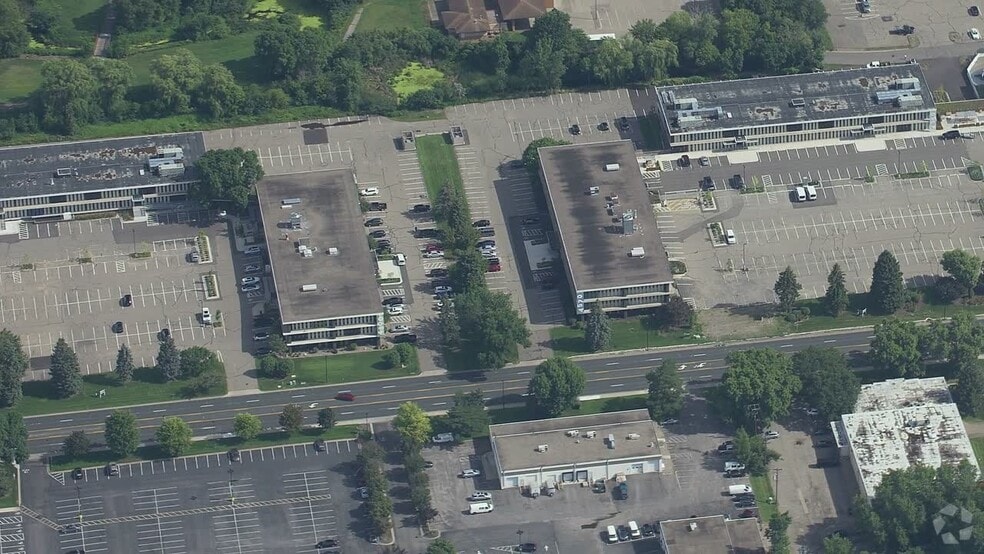 4600 W 77th St, Edina, MN à louer - Vidéo aérienne – Image 2 sur 51
