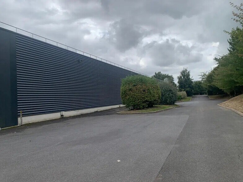 Industriel/Logistique dans Tremblay-en-France à louer - Photo de l’immeuble – Image 3 sur 36