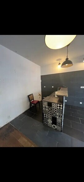 Local commercial dans Levallois-Perret à louer - Photo de l’immeuble – Image 2 sur 7