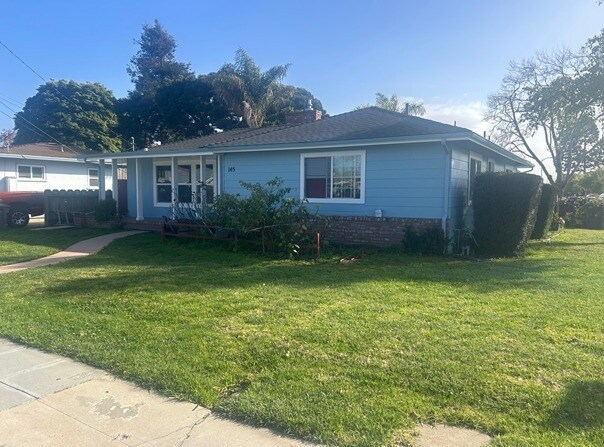 145 Orange Dr, Salinas, CA à vendre - Photo de l’immeuble – Image 2 sur 3