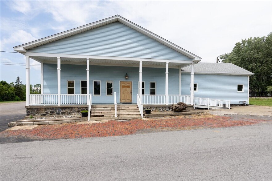 1091 Jamison Rd, Elma, NY à vendre - Photo de l’immeuble – Image 1 sur 32