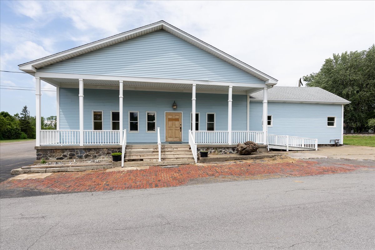 1091 Jamison Rd, Elma, NY à vendre Photo de l’immeuble– Image 1 sur 33