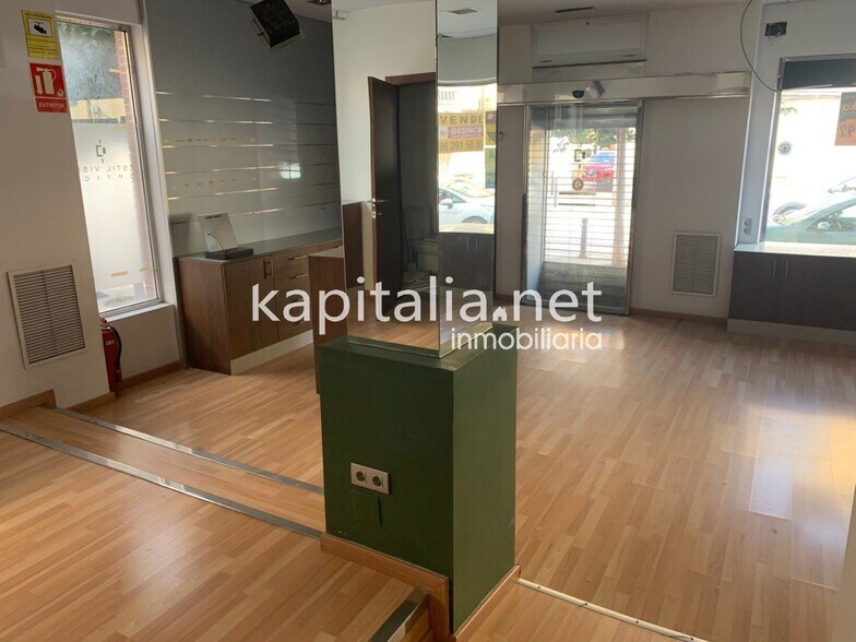 Local commercial dans València, Valencia à vendre - Photo de l’immeuble – Image 1 sur 7