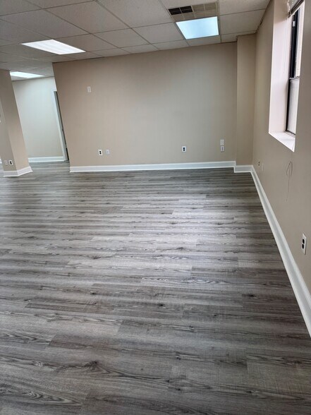 630 Parkway Dr S, Broomall, PA à louer - Photo de l’immeuble – Image 2 sur 9