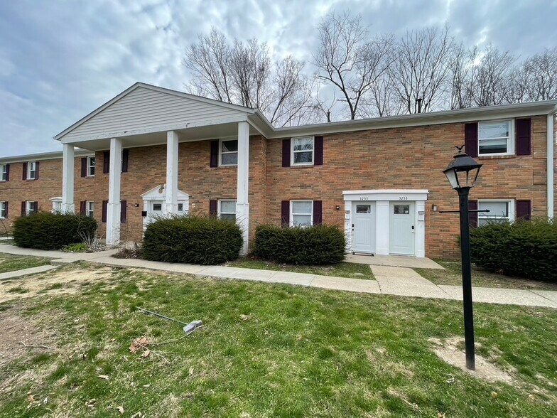 12-Unit Apartment Complex, Indianapolis, IN à vendre - Photo de l’immeuble – Image 2 sur 6