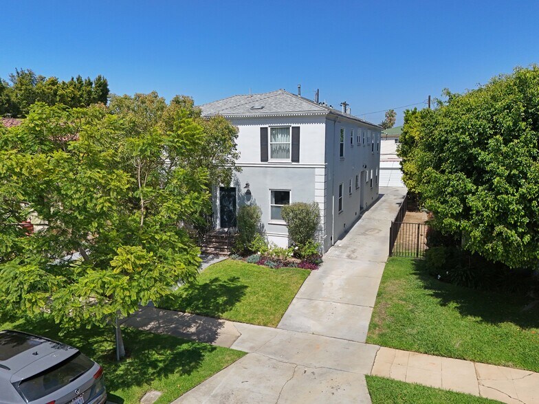 1257 S Cloverdale Ave, Los Angeles, CA à vendre - Photo de l’immeuble – Image 2 sur 17