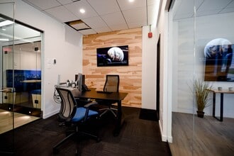 2727 Rue Saint-Patrick, Montréal, QC à louer Photo intérieure– Image 1 sur 1
