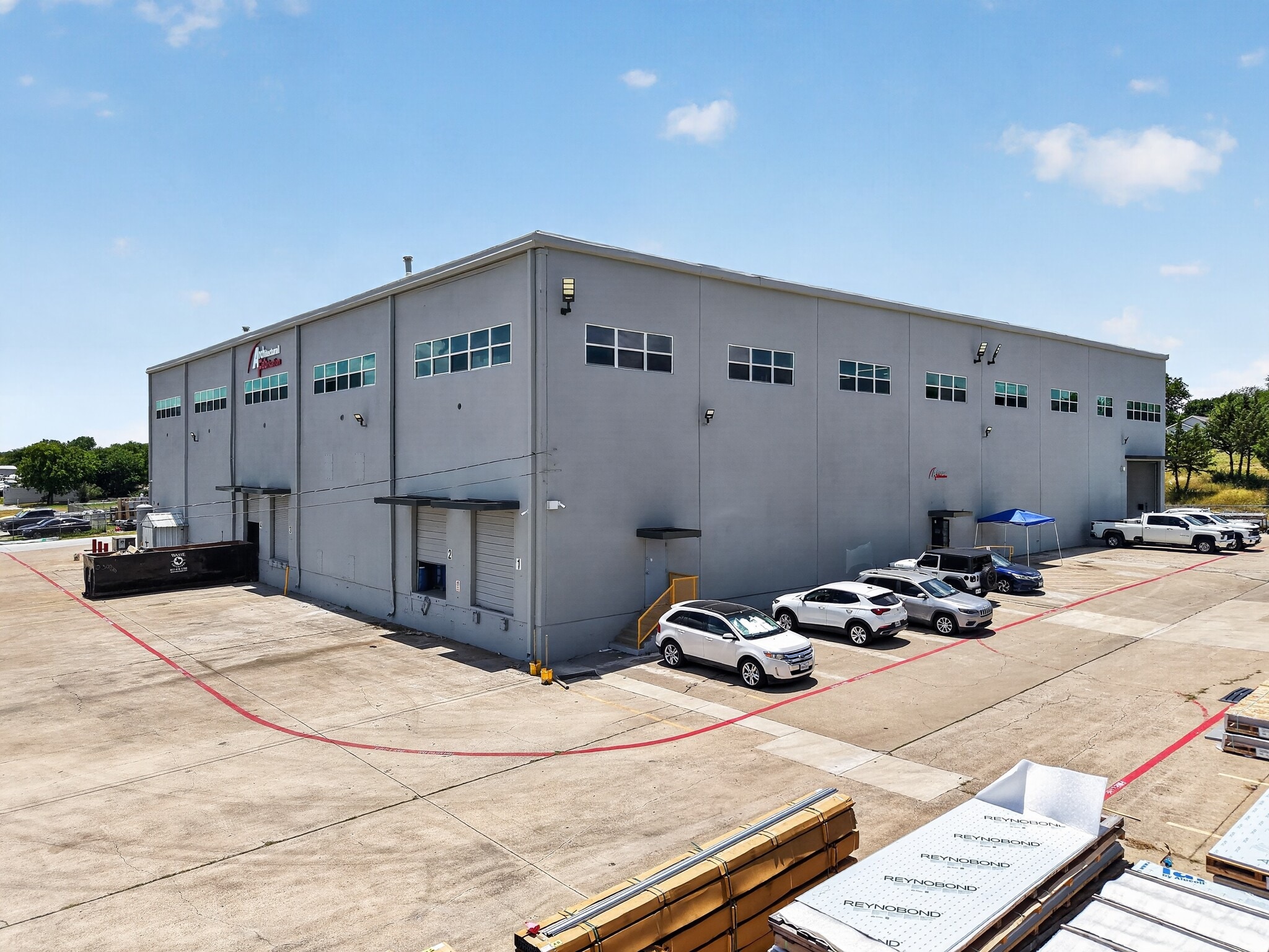 2106-2110 E Richmond Ave, Fort Worth, TX à louer Photo de l’immeuble– Image 1 sur 10