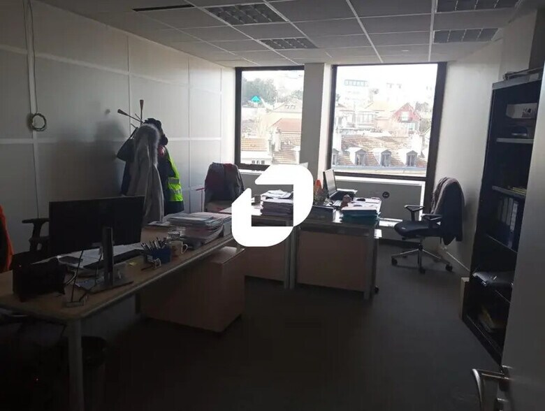 Bureau dans Saint-Cloud à louer - Photo intérieure – Image 3 sur 6