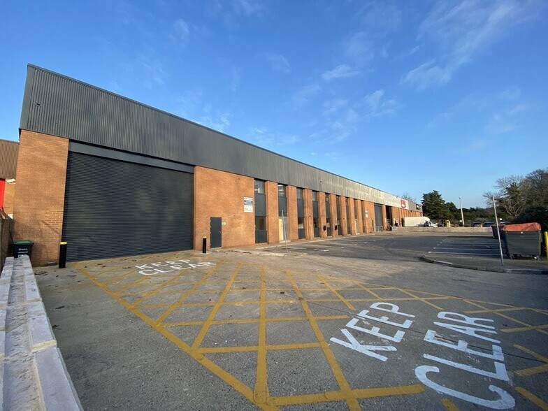 3-4 Fairfield Trade Park, Kingston Upon Thames à louer - Photo de l’immeuble – Image 1 sur 7