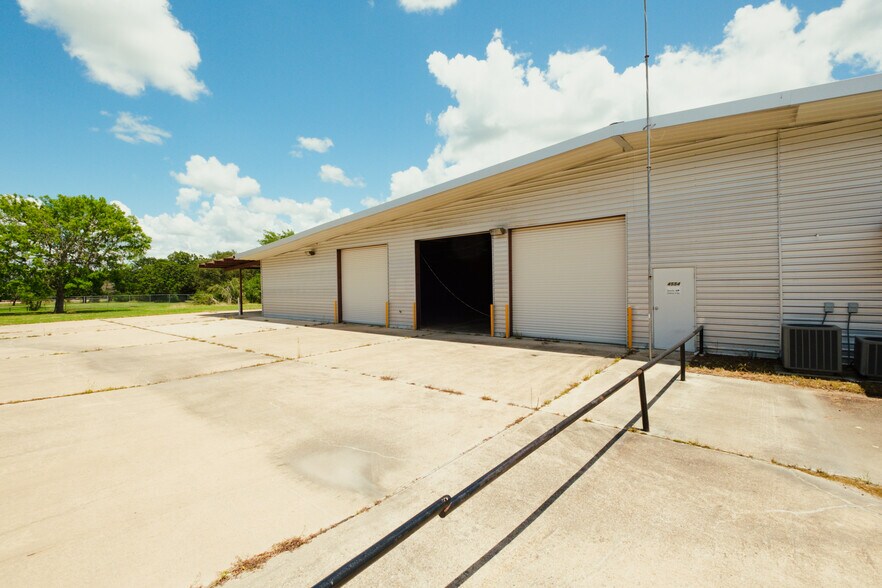 11901 State Highway 30, College Station, TX à louer - Photo de l’immeuble – Image 2 sur 5