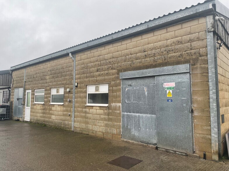 Home Farm Dairy, Mildenhall à louer - Photo de l’immeuble – Image 2 sur 8