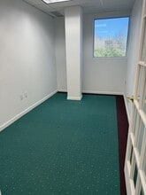 142 Rte 23 N, Pompton Plains, NJ à louer Photo intérieure– Image 2 sur 5