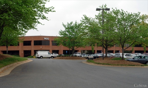 7420 Fullerton Rd, Springfield, VA à louer - Photo de l’immeuble – Image 2 sur 5