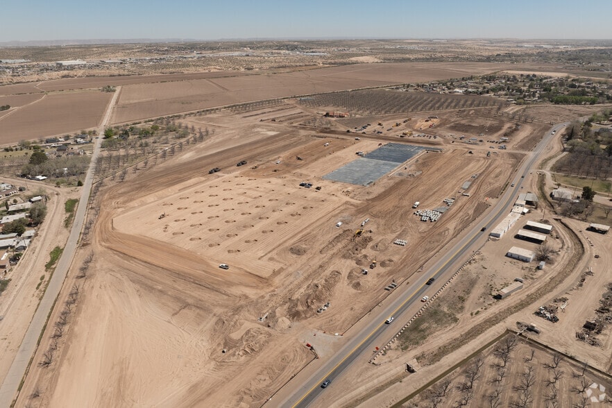 10070 N Loop Dr, El Paso, TX à louer - Photo principale – Image 1 sur 1