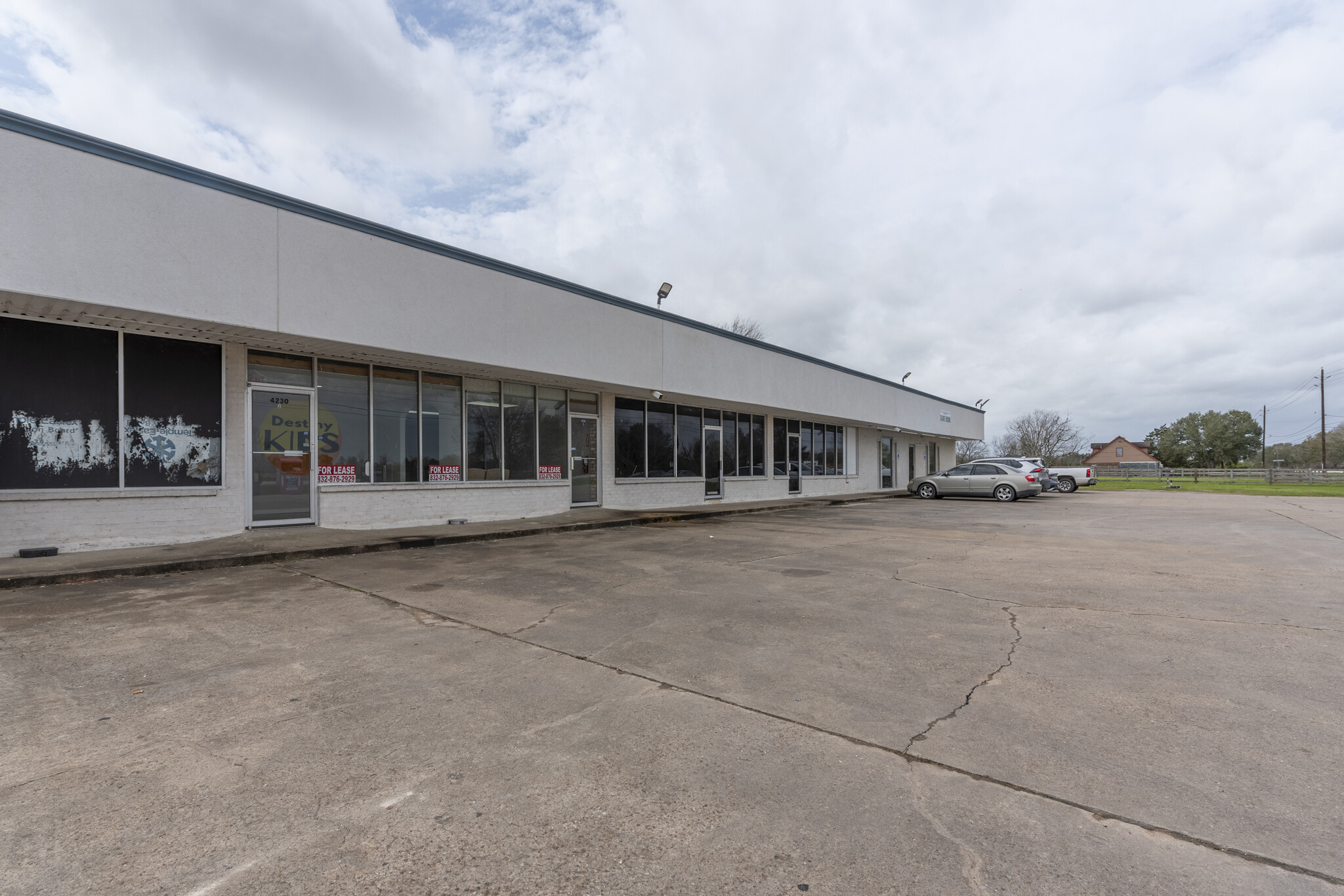 4230 E FM 1462 Rd, Rosharon, TX à louer Photo de l’immeuble– Image 1 sur 29