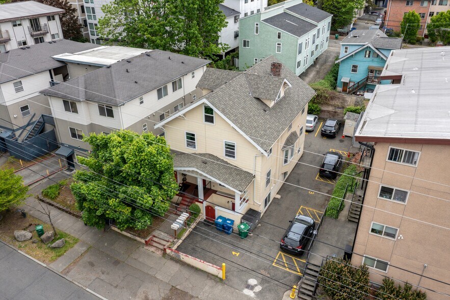 4226 7th Ave NE, Seattle, WA à vendre - Photo de l’immeuble – Image 1 sur 25