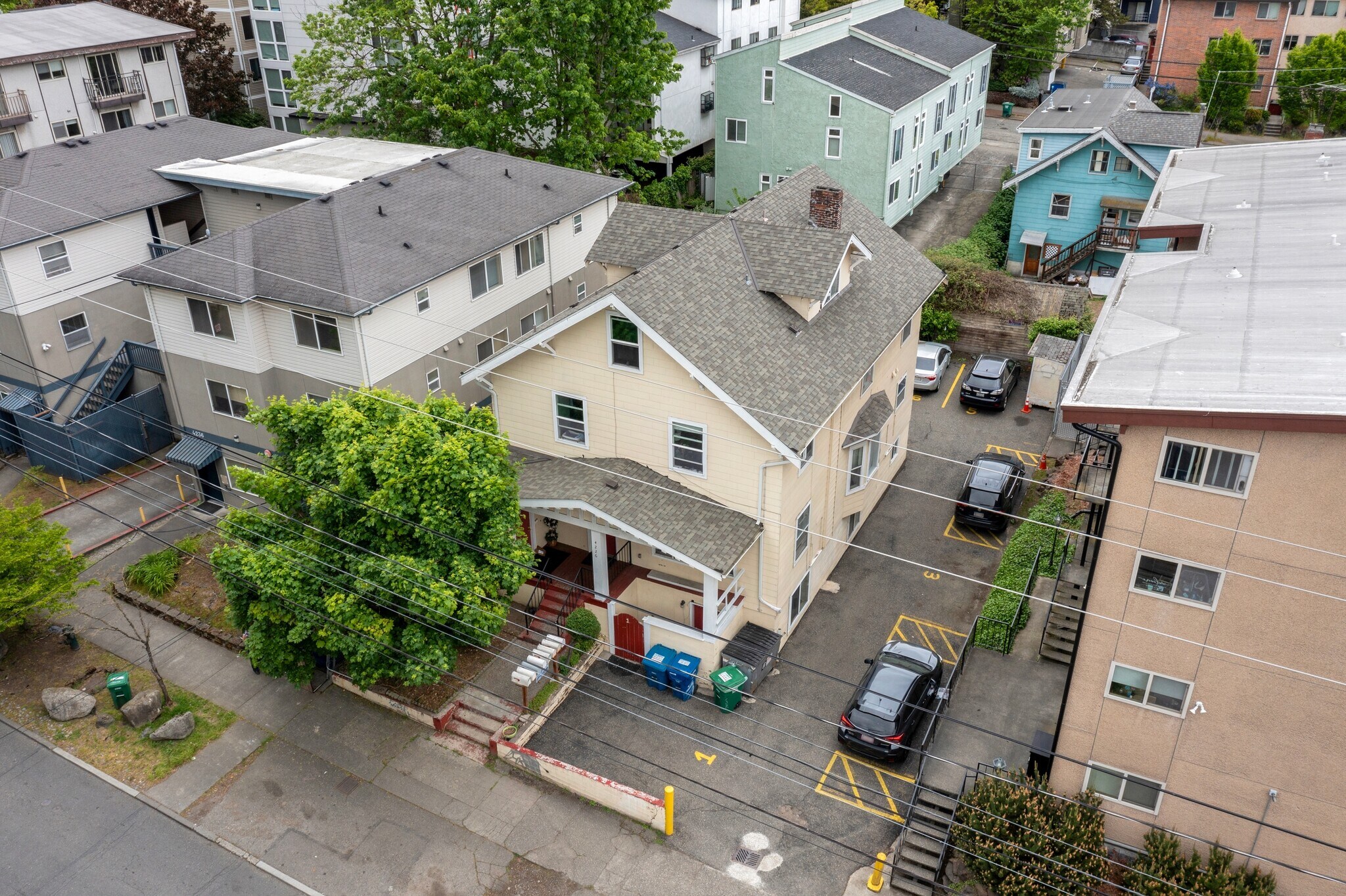 4226 7th Ave NE, Seattle, WA à vendre Photo de l’immeuble– Image 1 sur 26