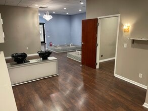 811 Lasalle Ave, Minneapolis, MN à louer Photo intérieure– Image 2 sur 8