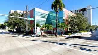 Plus de détails pour 701-707 NW 57th Ave, Miami, FL - Bureau, Médical à louer