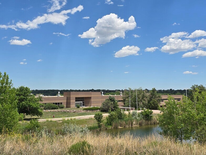 702 Bandley Dr, Fountain, CO à louer - Photo de l’immeuble – Image 3 sur 9