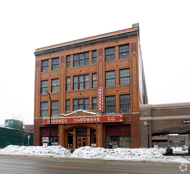 515 Washington Ave N, Minneapolis, MN à louer - Photo de l’immeuble – Image 3 sur 7