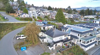 Plus de détails pour 15474 Victoria Ave, White Rock, BC - Logement à vendre