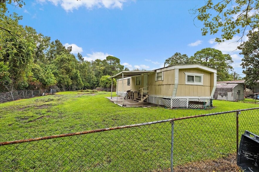 4676 Lambing Rd, Jacksonville, FL à vendre - Photo de l’immeuble – Image 2 sur 21