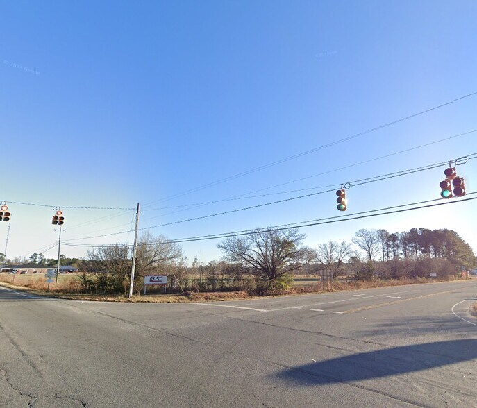 Hwy 241 & Hwy 111, Beulaville, NC à vendre - Photo de l’immeuble – Image 2 sur 4