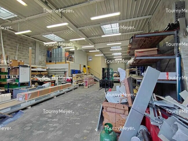 Plus de détails pour Industriel/Logistique à louer