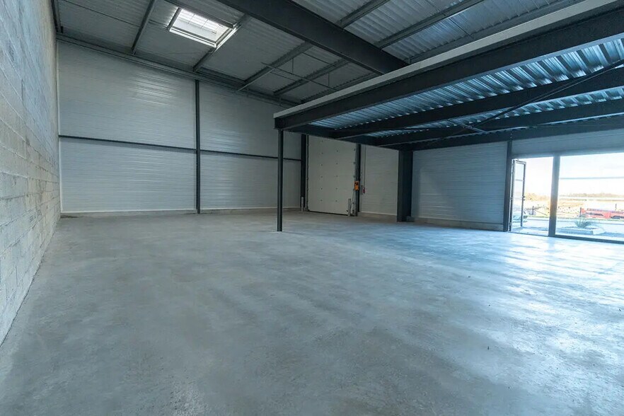 Local commercial dans Janzé à vendre - Photo de l’immeuble – Image 3 sur 5