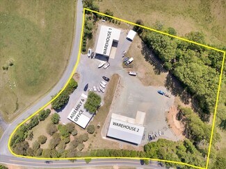 Plus de détails pour 2586 Tuck Rd, Moneta, VA - Industriel/Logistique à vendre