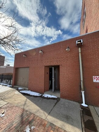 Plus de détails pour 48 S Summit St, Akron, OH - Local d'activités à louer