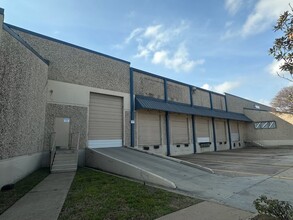 8700 Clay Rd, Houston, TX à louer Photo de l’immeuble– Image 2 sur 2