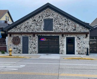 Plus de détails pour 100 W Washington St, Slinger, WI - Local commercial à vendre