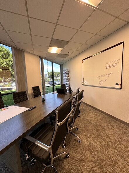 20 Corporate Park, Irvine, CA à louer - Photo intérieure – Image 3 sur 31