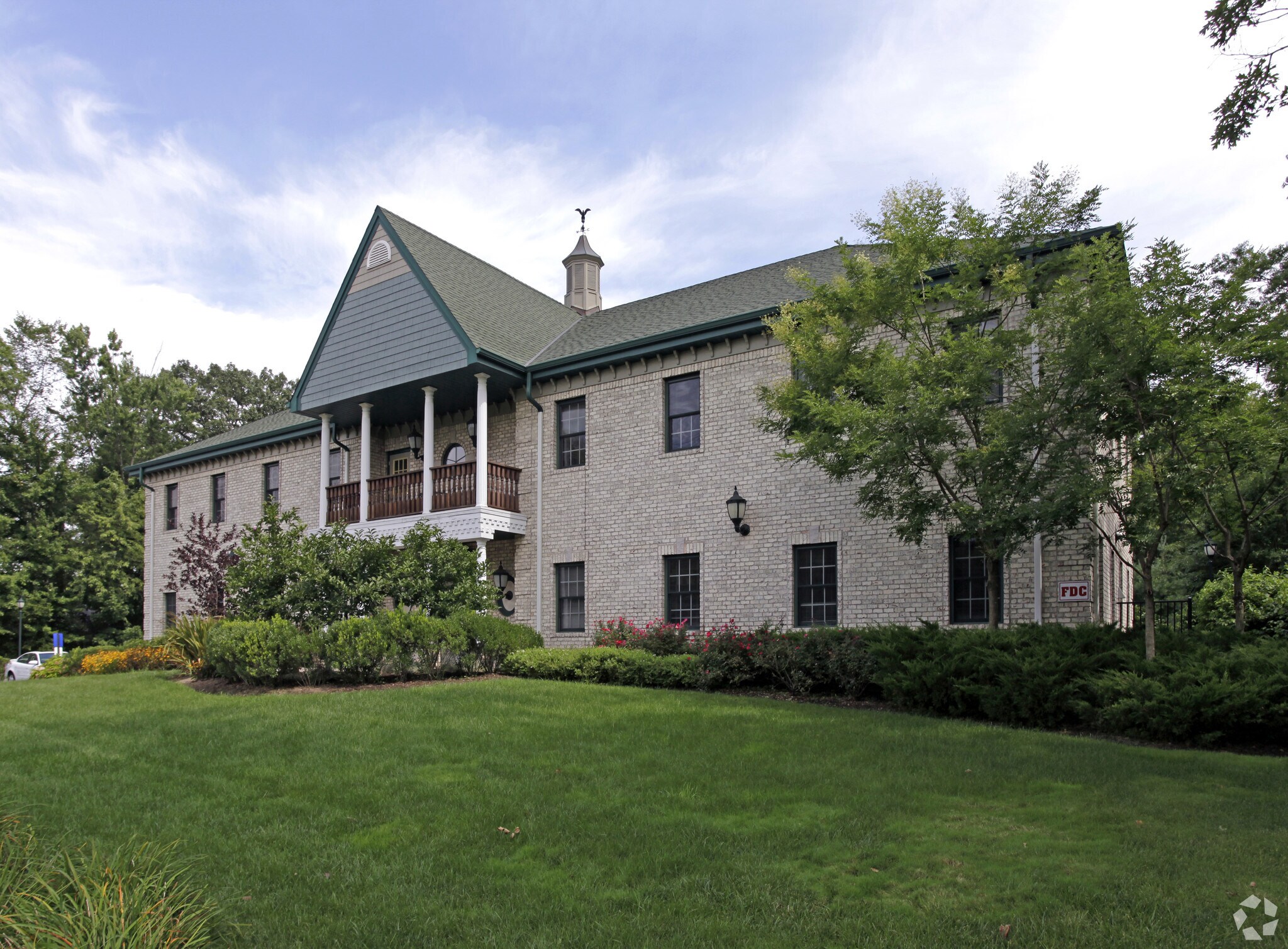 328 Changebridge Rd, Pine Brook, NJ à louer Photo de l’immeuble– Image 1 sur 6