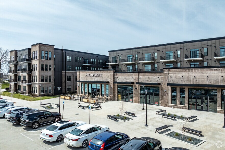 950 Jordan Creek Pky, West Des Moines, IA à louer - Photo de l’immeuble – Image 3 sur 12