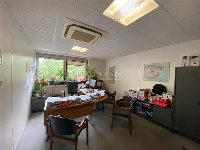 Bureau dans Fontenay-sous-Bois à louer - Photo de l’immeuble – Image 2 sur 7