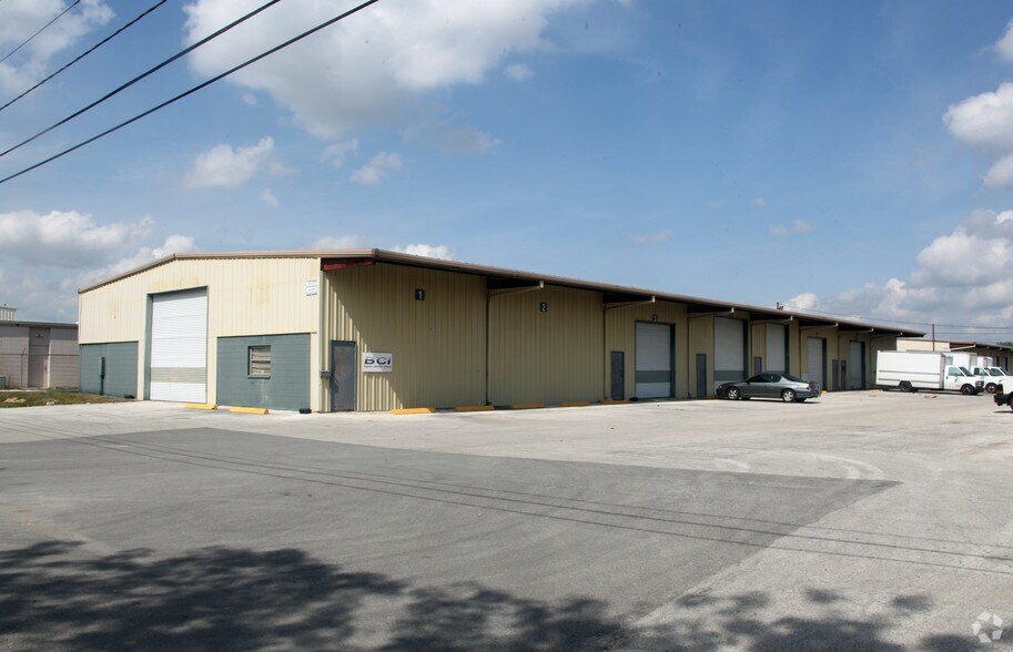 2832 Mine and Mill Rd, Lakeland, FL à louer - Photo de l’immeuble – Image 3 sur 4
