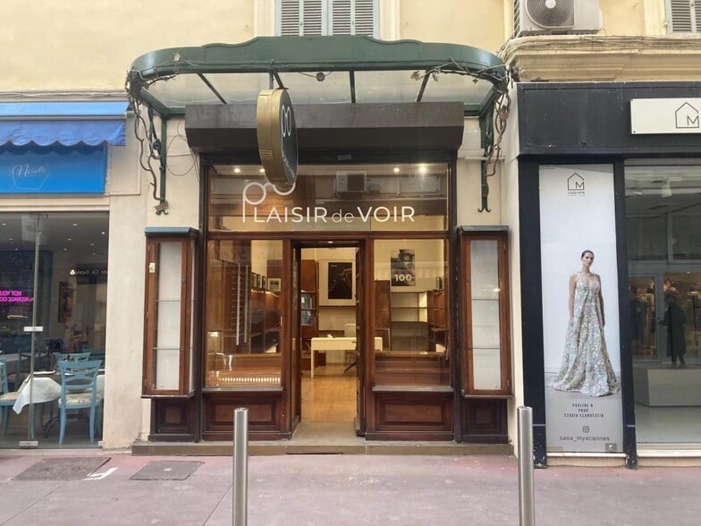 4 Rue Tony Allard, Cannes à louer - Photo de l’immeuble – Image 1 sur 4
