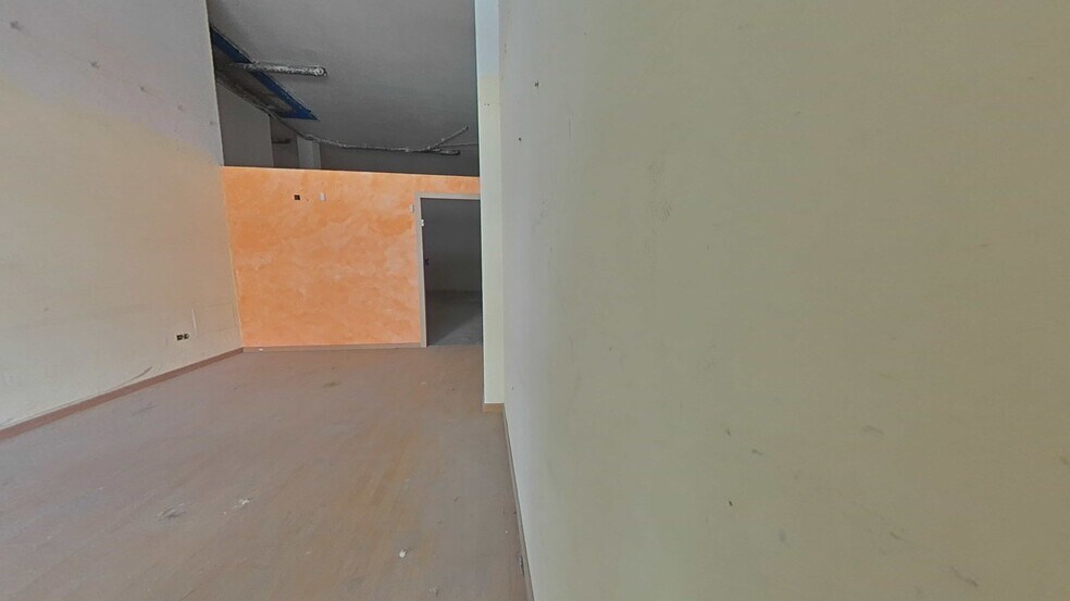View Photo
