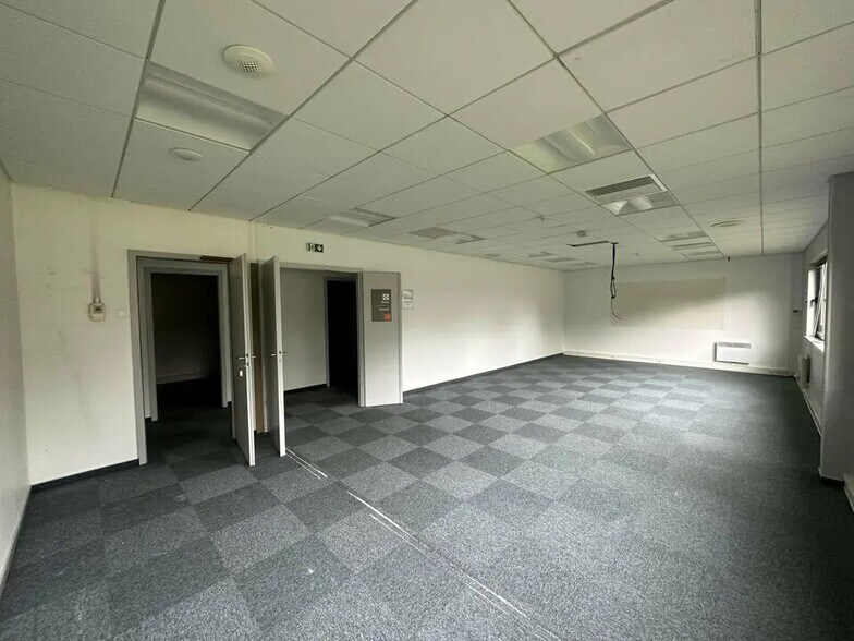 Bureau dans Oberhausbergen à vendre - Photo de l’immeuble – Image 2 sur 8