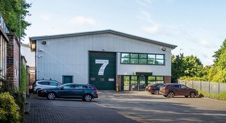 Plus de détails pour Bat And Ball Rd, Sevenoaks - Industriel/Logistique à louer