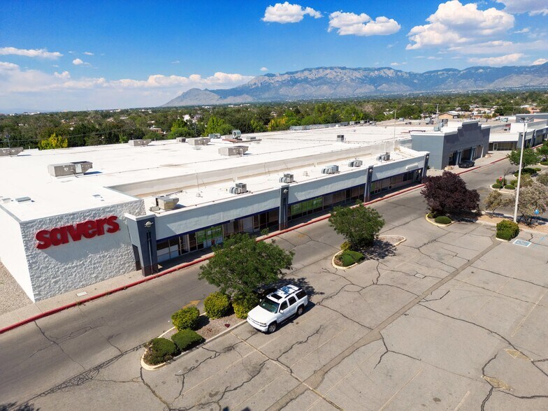 3621-3901 Menaul NE, Albuquerque, NM à louer - Photo de l’immeuble – Image 3 sur 22