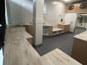 2086 Newpark Mall, Newark, CA à louer Photo intérieure– Image 1 sur 1